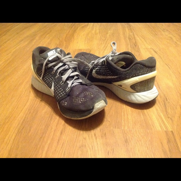 Nike lunarglide 7 black white shoes for men, size 10.5 - Picture 4 of 7